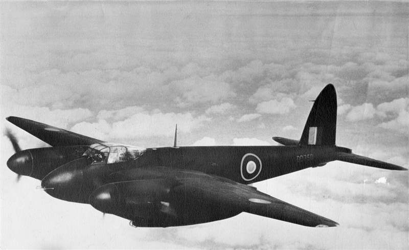 百年靈航空時計Aviator 8 Mosquito腕表-復(fù)刻表