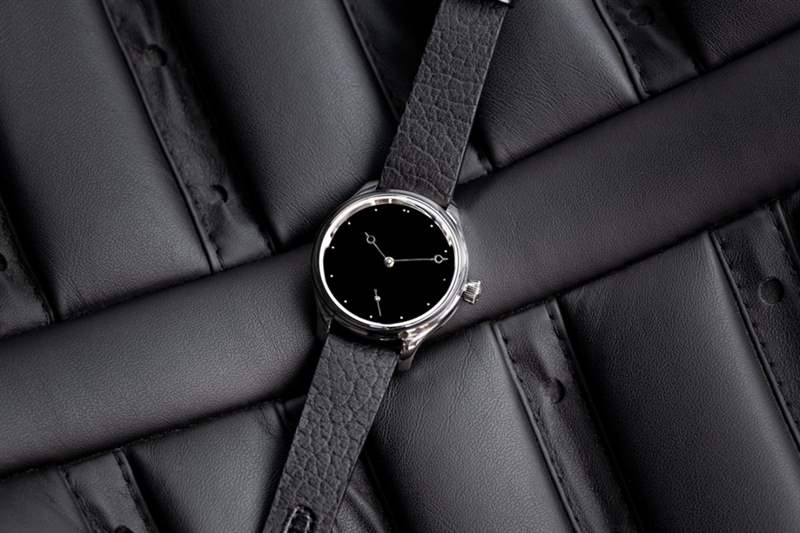 H. Moser & Cie.最新Endeavour Small Seconds Total Eclipse-復刻表