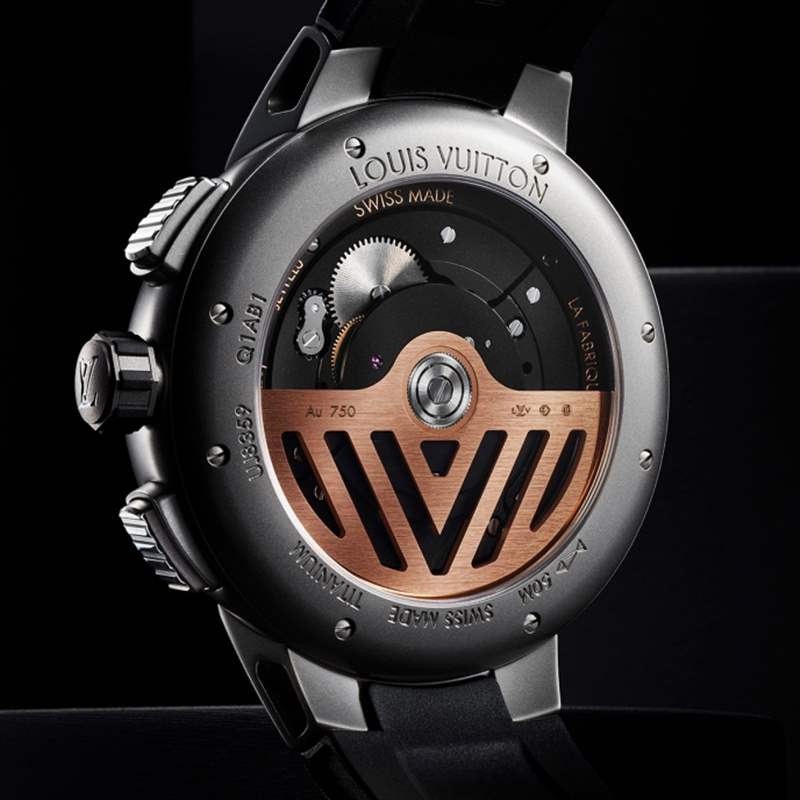 Louis Vuitton Tambour Curve GMT Flying Tourbillon｜注入現(xiàn)代風(fēng)格的對稱美學(xué)-復(fù)刻表