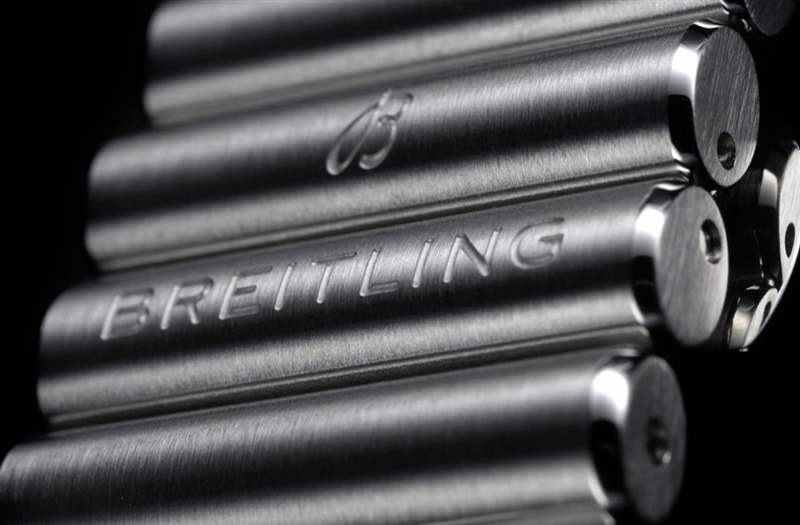 百年靈Breitling Chronomat B01 42機械計時系列！將經(jīng)典設(shè)計重新演繹-復(fù)刻表