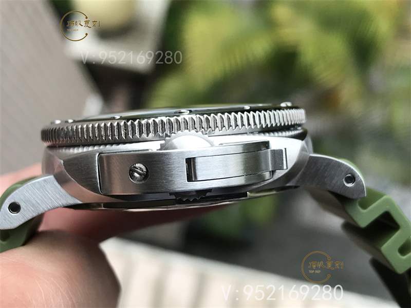 VS廠沛納海pam1055綠海魂復(fù)刻做工怎么樣,別具一格的軍綠色-復(fù)刻表