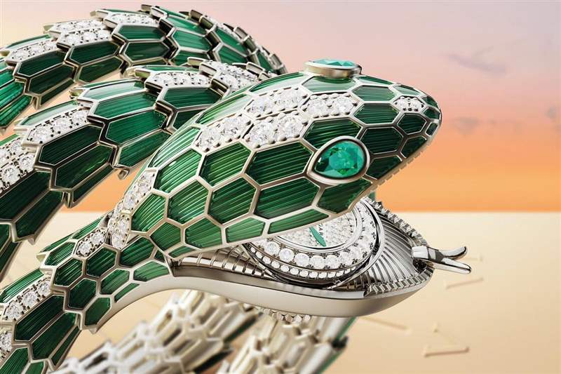 時間即珠寶!裝配全世界最小機芯之一的寶格麗Serpenti Misteriosi-復刻表