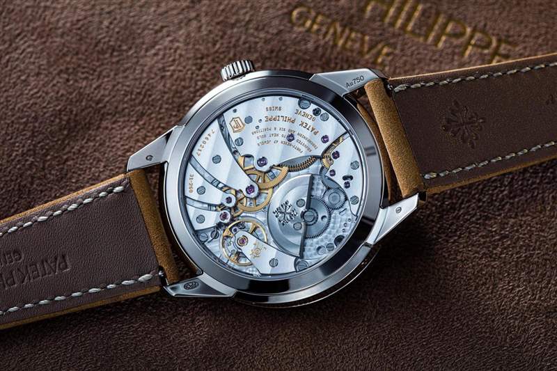 復古風格的全新嘗試！百達翡麗Calatrava系列新增Ref. 5326與Ref. 5226-復刻表