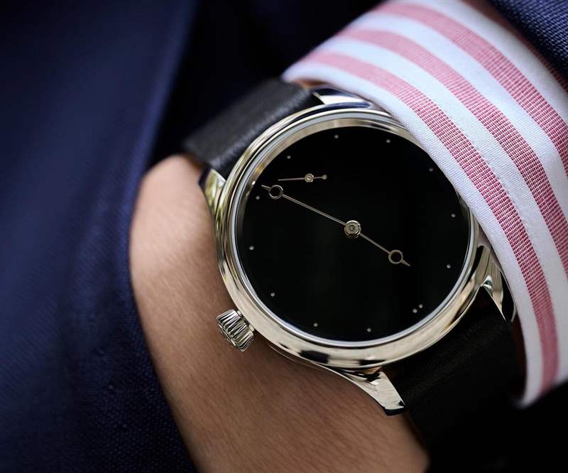 極黑低調(diào)！亨利慕時(shí)限量Total Eclipse腕表用日全蝕做設(shè)計(jì)-復(fù)刻表