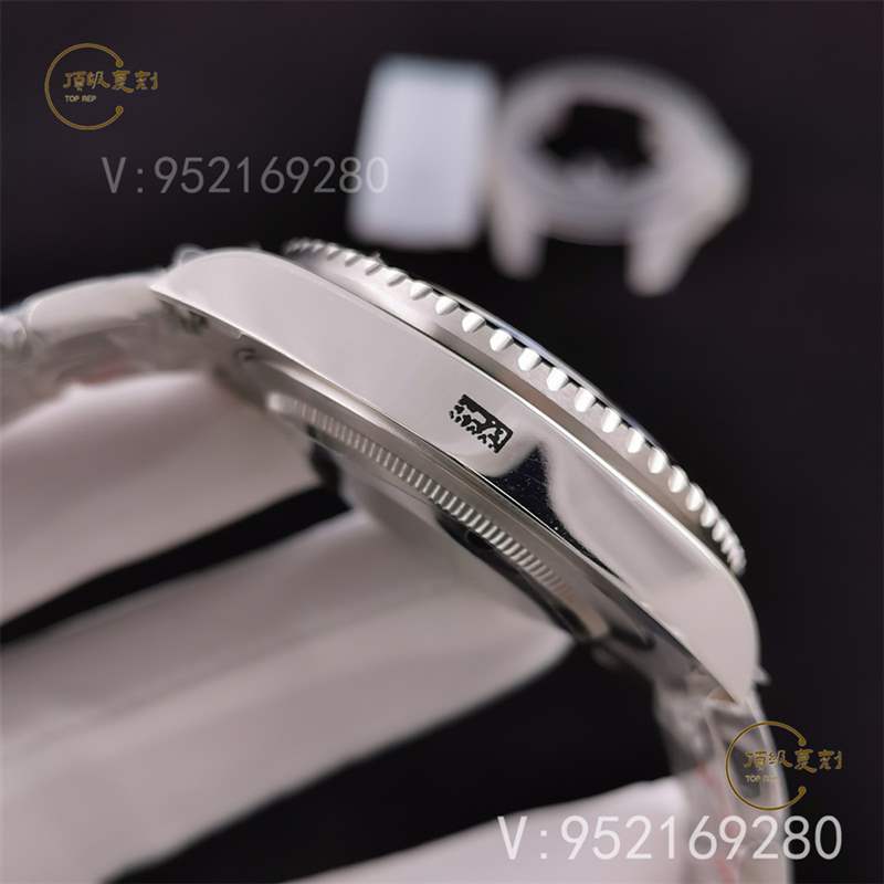 N廠勞力士格林尼治國米藍(lán)黑圈復(fù)刻表3186機(jī)芯做工評(píng)測(cè)-復(fù)刻表