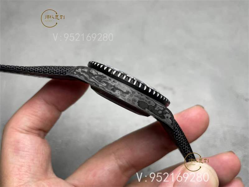 VS廠新品勞力士Ntpt格林尼治碳纖維復(fù)刻表3186機(jī)芯做工怎么樣-復(fù)刻表