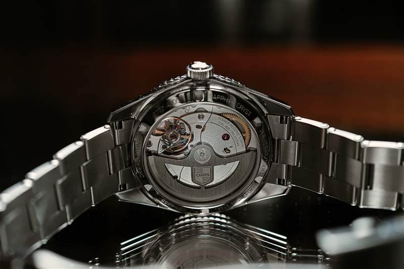 使用新款Oris&nbsp;Divers 65 親身體驗(yàn) 12 小時(shí)表圈和啞光表盤(pán)-復(fù)刻表