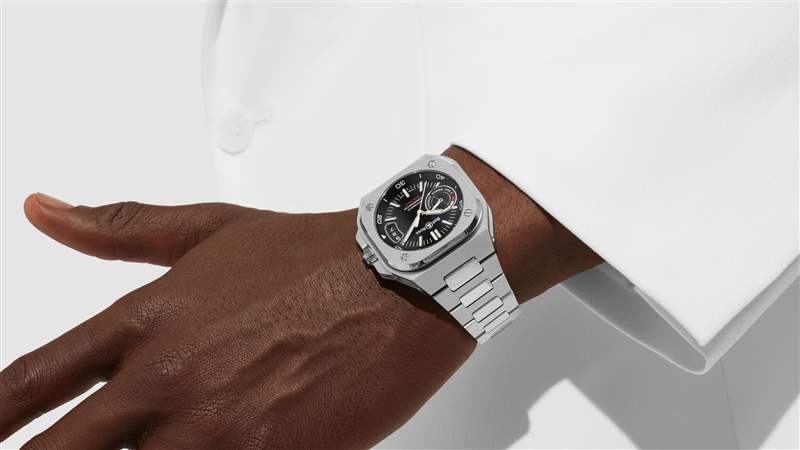 全新 BR X5 在 Kenissi 火車上推出Bell & Ross Hops-復刻表