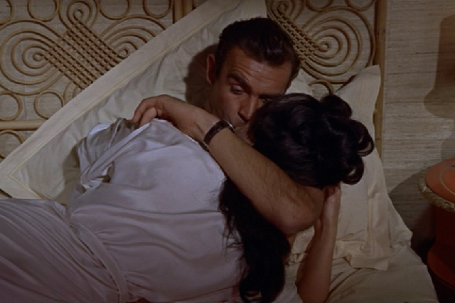 看電影肖恩康納利起源于詹姆斯邦德戴著勞力士潛艇參考的角色。6538在'博士。不'-復(fù)刻表