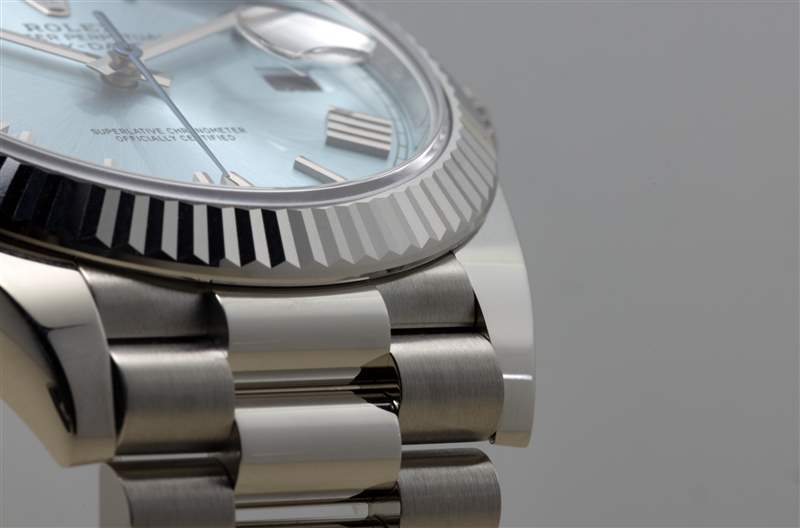勞力士新款鉑金星期日歷腕表盡在表圈之上-復刻表