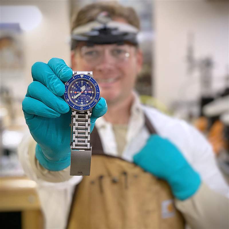 One To Watch?SeL Instruments制造堅(jiān)不可摧的手表-復(fù)刻表