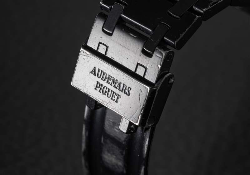 香奈兒設計師和哥特勛爵卡爾·拉格斐佩戴的皇家橡樹-復刻表