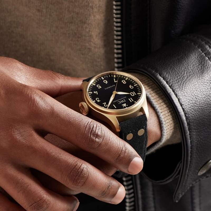 IWC Big Pilot's 43 Mr Porter 價錢介紹 萬國大飛Big Pilot's 43 Mr Porter Edition 1|型格青銅飛行表-復刻表