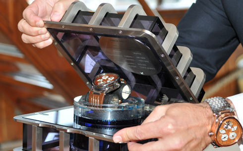 荷魯斯Ultramarinum超海洋手表-復(fù)刻表