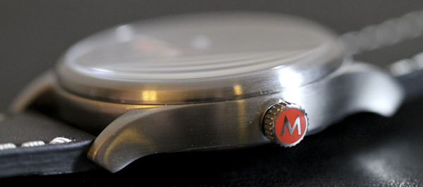 Mondaine男士夜視氚運(yùn)動手表評論-復(fù)刻表