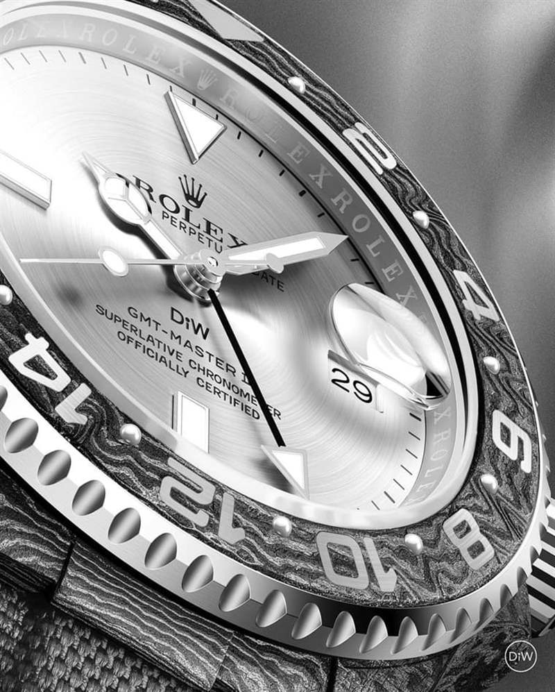 「黑銀黑金各有千秋」同樣改用碳纖維表殼的勞力士GMT-Master II-復刻表