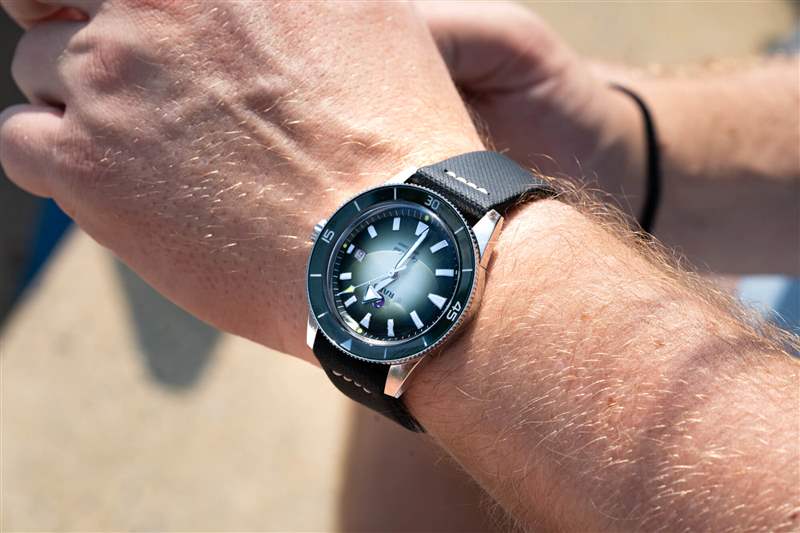 腕表點(diǎn)評(píng):雷達(dá)表Captain Cook x Cameron Norrie限量版腕表亮相花旗公開(kāi)賽-復(fù)刻表