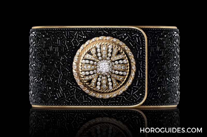 一表一世界，融會精湛工藝的優美章節︱CHANEL Mademoiselle Privé系列腕表-復刻表