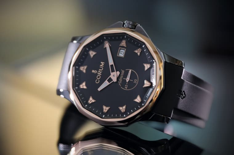 昆侖表海軍上將小三針以陶瓷表殼結(jié)合涂鴉藝術(shù)揮灑現(xiàn)代風(fēng)格-復(fù)刻表